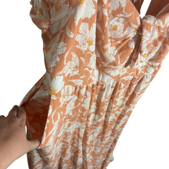 Torrid Maxi Off Shoulder Peach Floral Tie Front Dress With Pockets-Torrid Size 3 - Picture 8 of 9